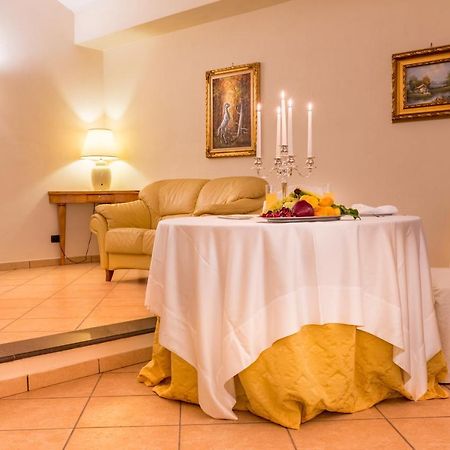 Tenuta Sciacca Falciano del Massico Exterior foto